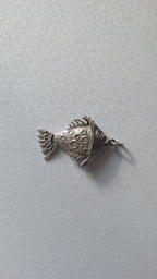 Vintage sterling silver articulated fish pendant
