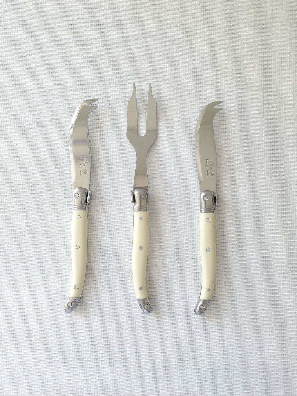 Laguiole Cheese Set