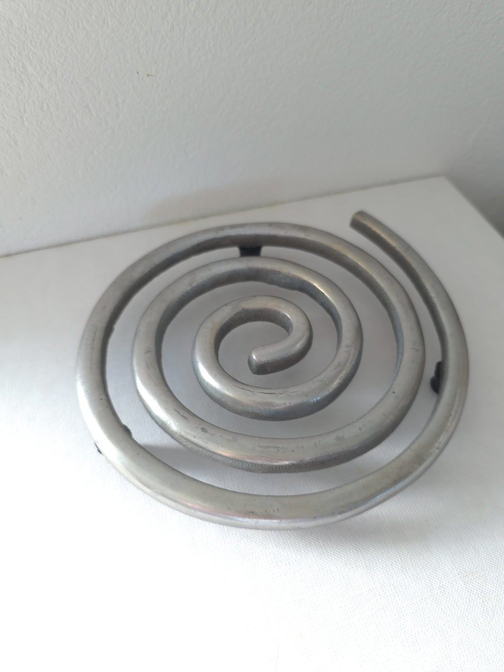 Post Modern Spiral Trivet