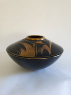 Collectible ceramic piece by NZ Artist Peter Collis - Vase