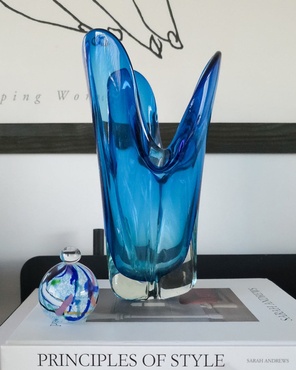 Hineri art glass vase