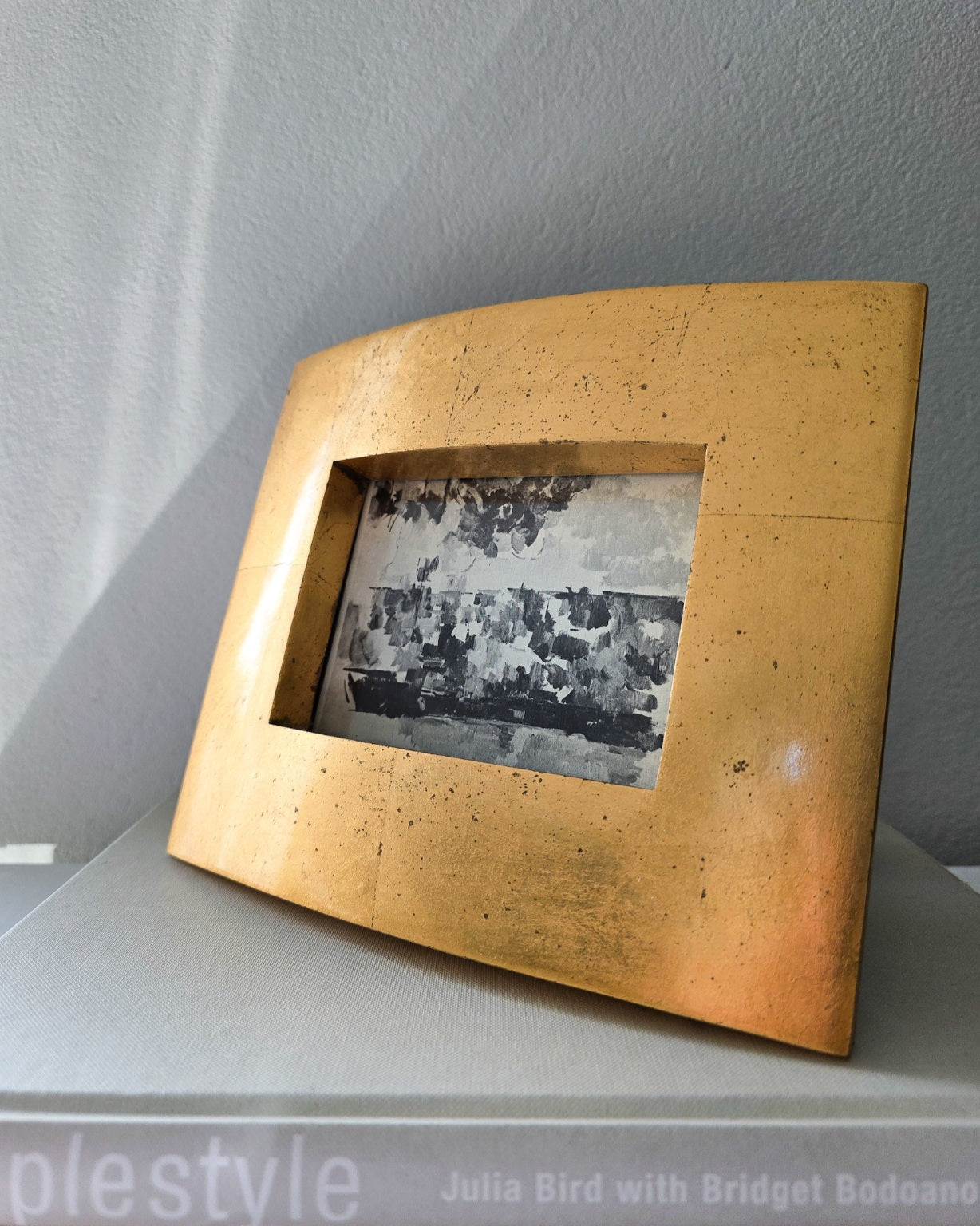 Vintage Gold Leaf Curved Frame