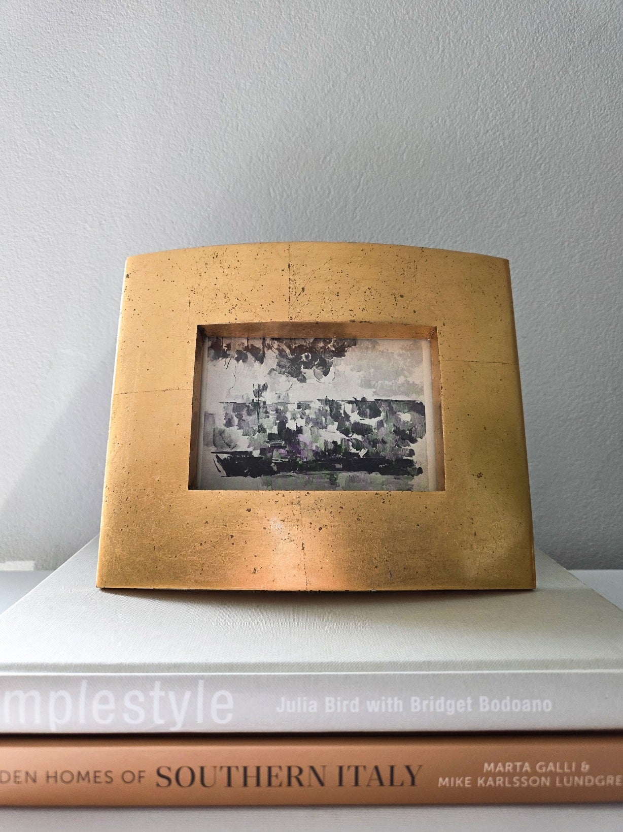 Vintage Gold Leaf Curved Frame