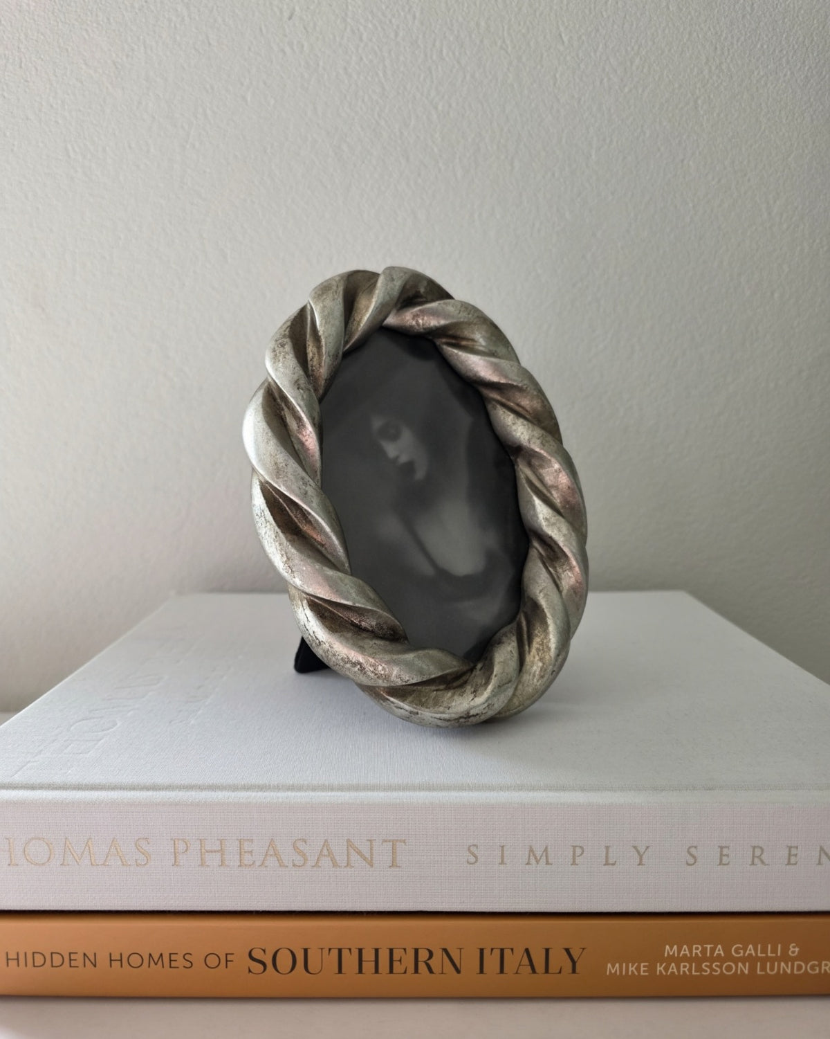 Pewter Finish Twisted Rope Picture Frame