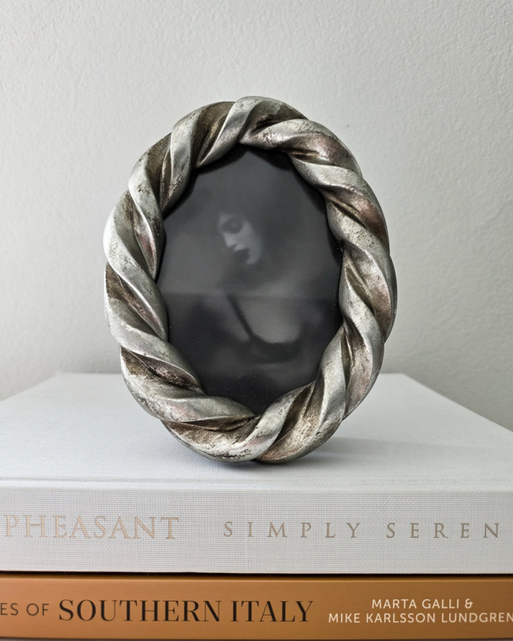 Pewter Finish Twisted Rope Picture Frame