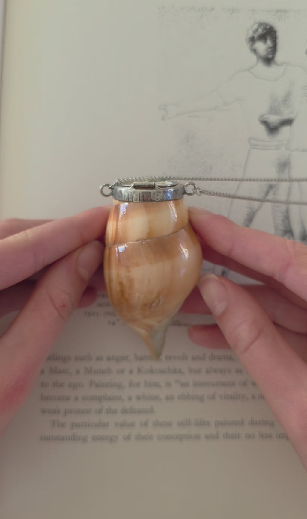 Antique natural shell & mother of pearl snuff box pendant