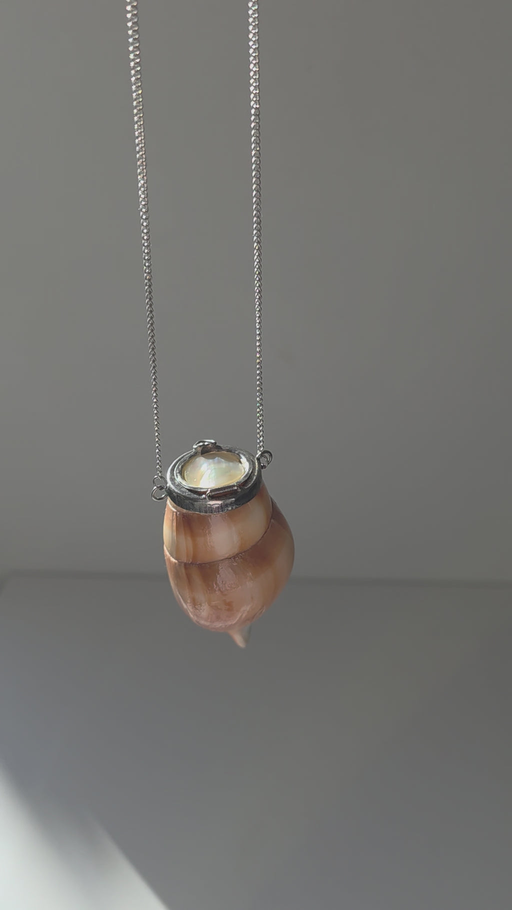 Antique natural shell & mother of pearl snuff box pendant