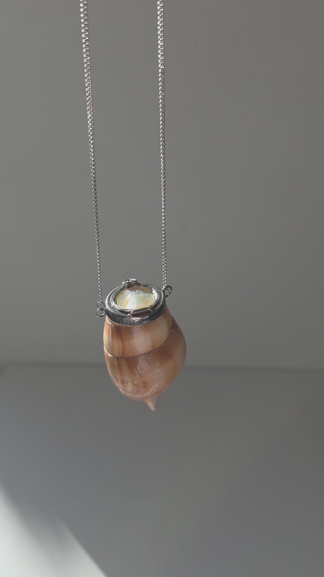 Antique natural shell & mother of pearl snuff box pendant